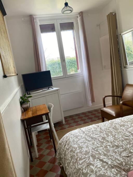 Epicea Avec Jardin Dans Charmante Propriete Appartement